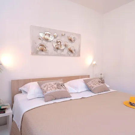 Katarina Apartment Vrboska